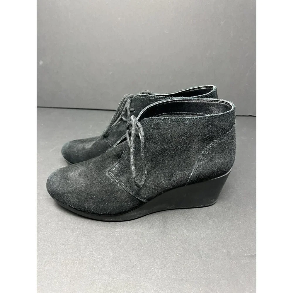 CROCS WOMEN'S LEIGH SUEDE WEDGE BOOTIE BLACK‎ #203419 SIZE 8.5